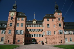 Schwetzinger Schloss im Sommer